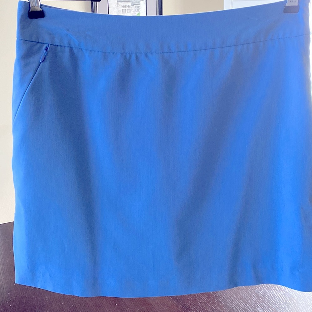 Izod golf skirt